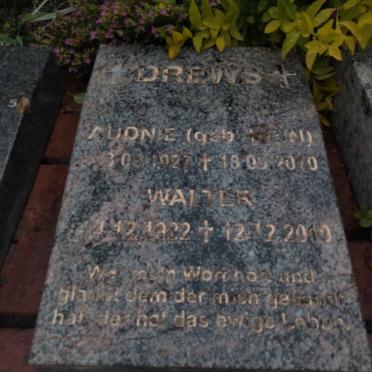 DREWS Walter 1922-2019 &amp; Audnie HEIN 1927-2010