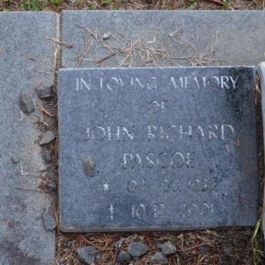 PASCOE John Richard 1932-2001