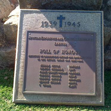 02. WWII Memorials 1939-1945 - Umbogintwini Factory &amp; Club Members