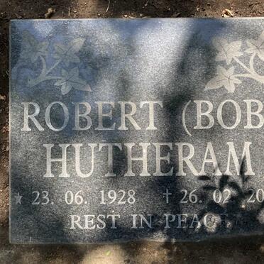 HUTHERAM Robert 1928-2009_2