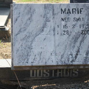 OOSTHUIS Desmond 1921-1984 &amp; Marie SMIT 1925-2001