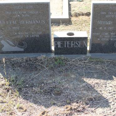 PIETERSEN Willem Hermanus 1905- &amp; Mimmie Crawford 1912-1980