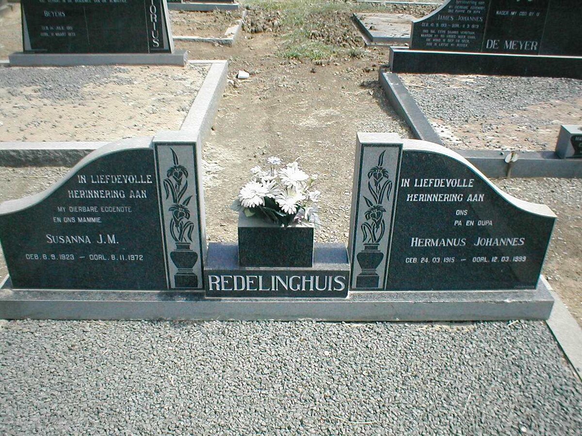REDELINGHUIS Hermanus Johannes 1915-1999 &amp; Susanna J.M. 1923-1972