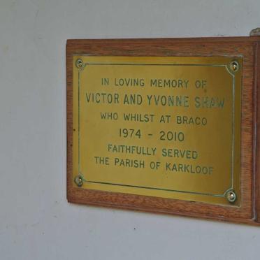 SHAW Victor &amp; Yvonne