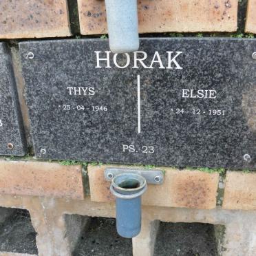 HORAK Thys 1946- &amp; Elsie 1951-