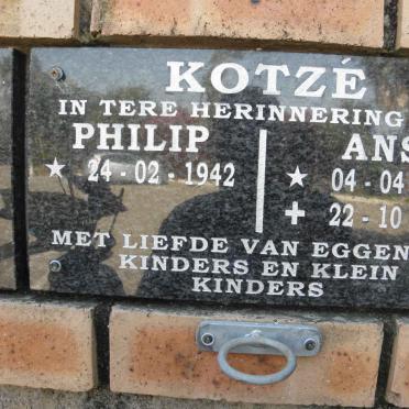 KOTZE Philip 1942- &amp; Ans 1946- 2011