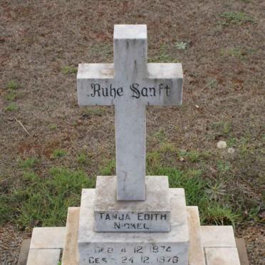 N - Vanne :: Surnames - N