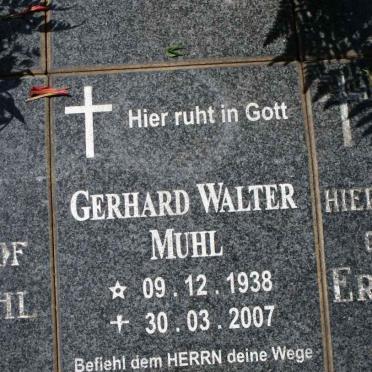 MUHL Gerhard Walter 1938-2007