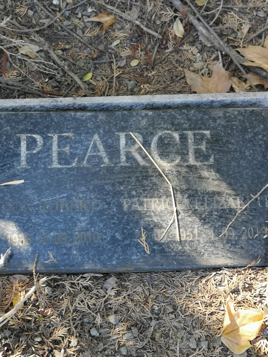 PEARCE ? Robert 1938-2010 &amp; Patricia Elizabeth 1951-2019