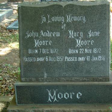 MOORE John Andrew 1872-1957 &amp; Mary Jane 1872-1956