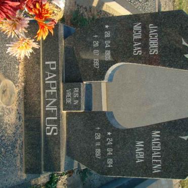 PAPENFUS Jacobus Nicolaas 1905-1997 &amp; Magdalena Maria 1914-1997