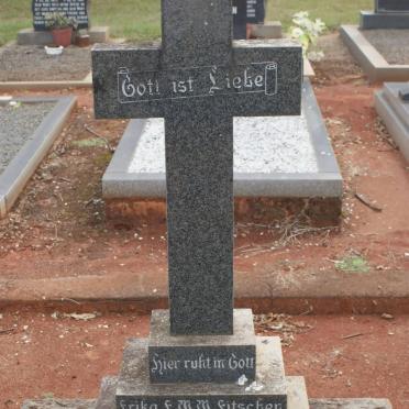 FITSCHEN Erika E.M.M. nee WARBER 1908-1975