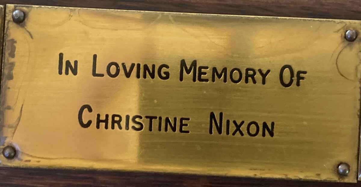 NIXON Christine