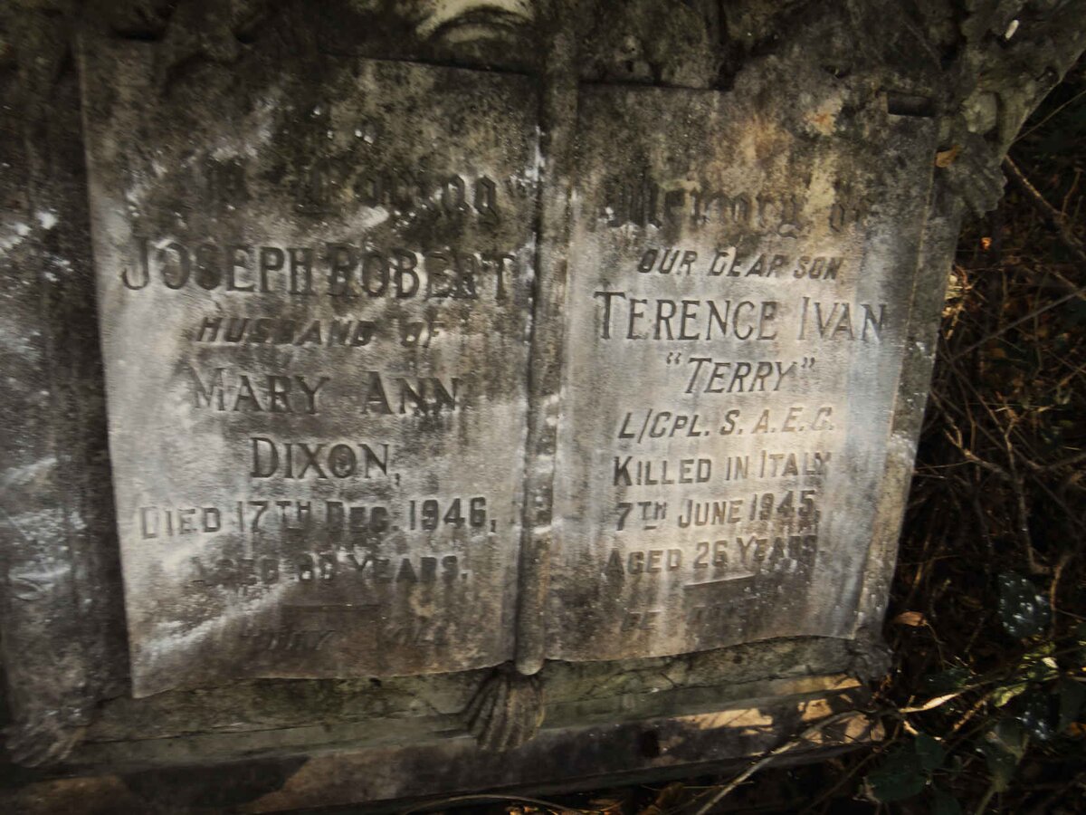 DIXON Joseph Robert -1946 :: DIXON Terence Ivan -1945