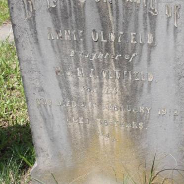 OLDFIELD William 1839-1933 &amp; Mary Eliza -1922 :: OLDFIELD Annie -1912