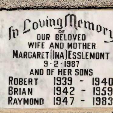 ESSLEMONT Margaret -1987 :: ESSLEMONT Robert 1939-1940 :: ESSLEMONT Brian 1942-1959 :: ESSLEMENT Raymond 1947-1983