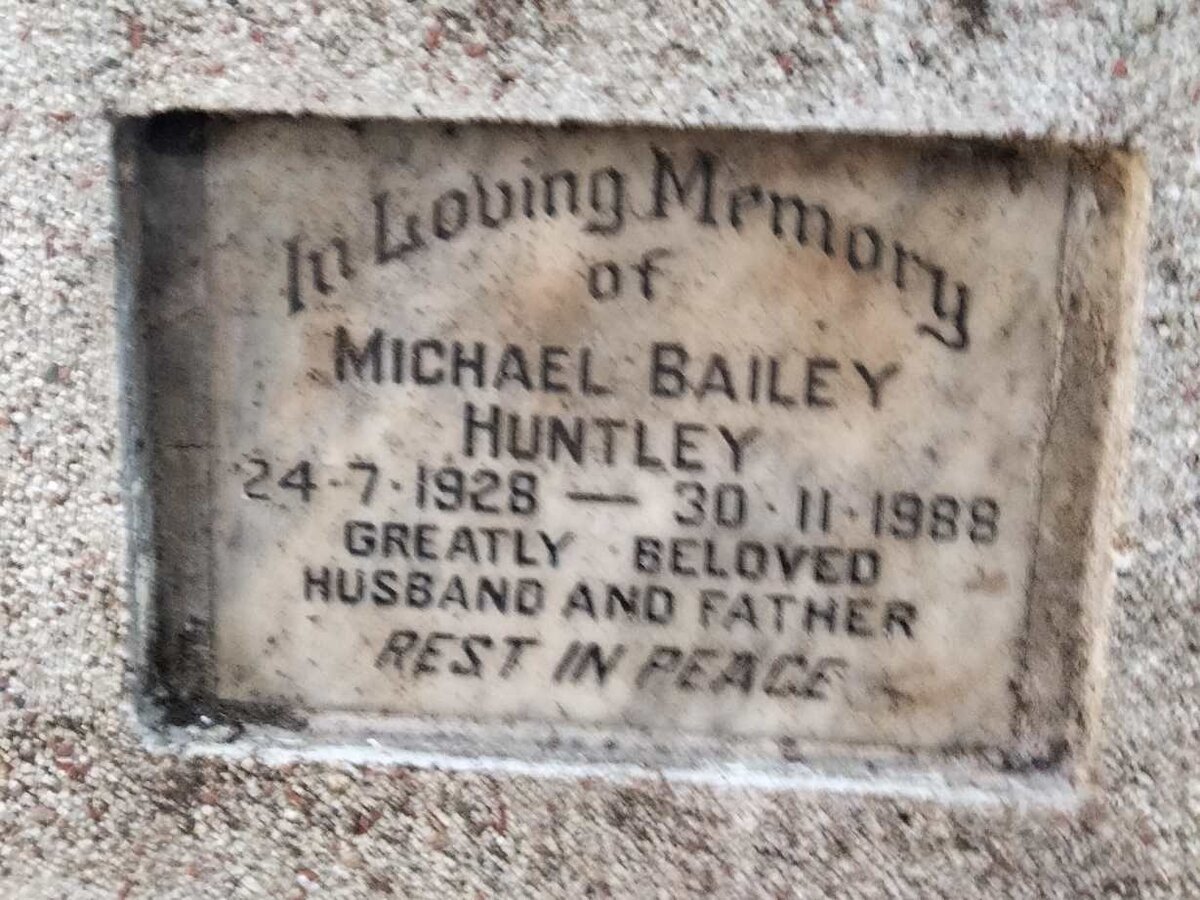 HUNTLEY Michael Bailey 1928-1988