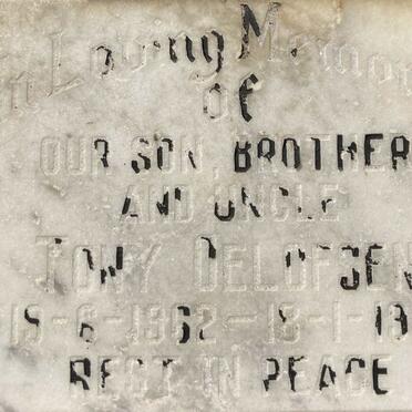 OELOFSEN Tony 1962-1991