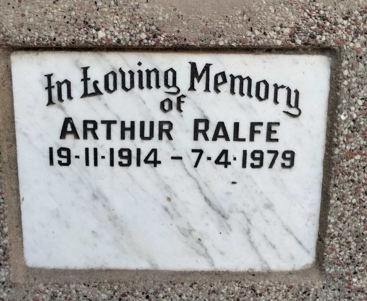 RALFE Arthur 1914-1979