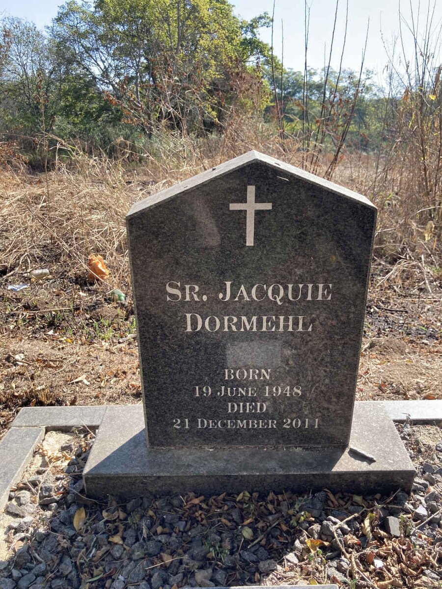 DORMEHL Jacquie 1948-2011