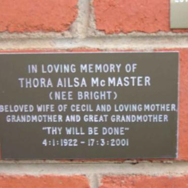 McMASTER Thora Ailsa née BRIGHT 1922-2001