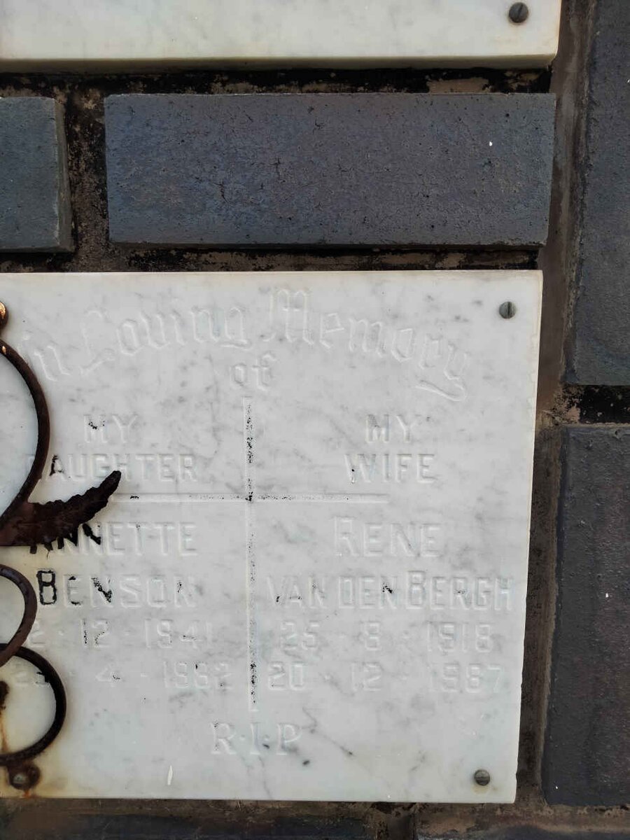 BERGH Rene, van den 1918-1987 :: BENSON Annette 1941-1982