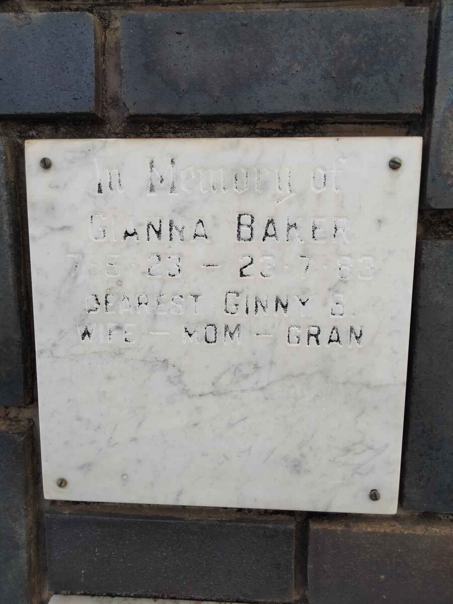 BAKER Gianna 1923-1983