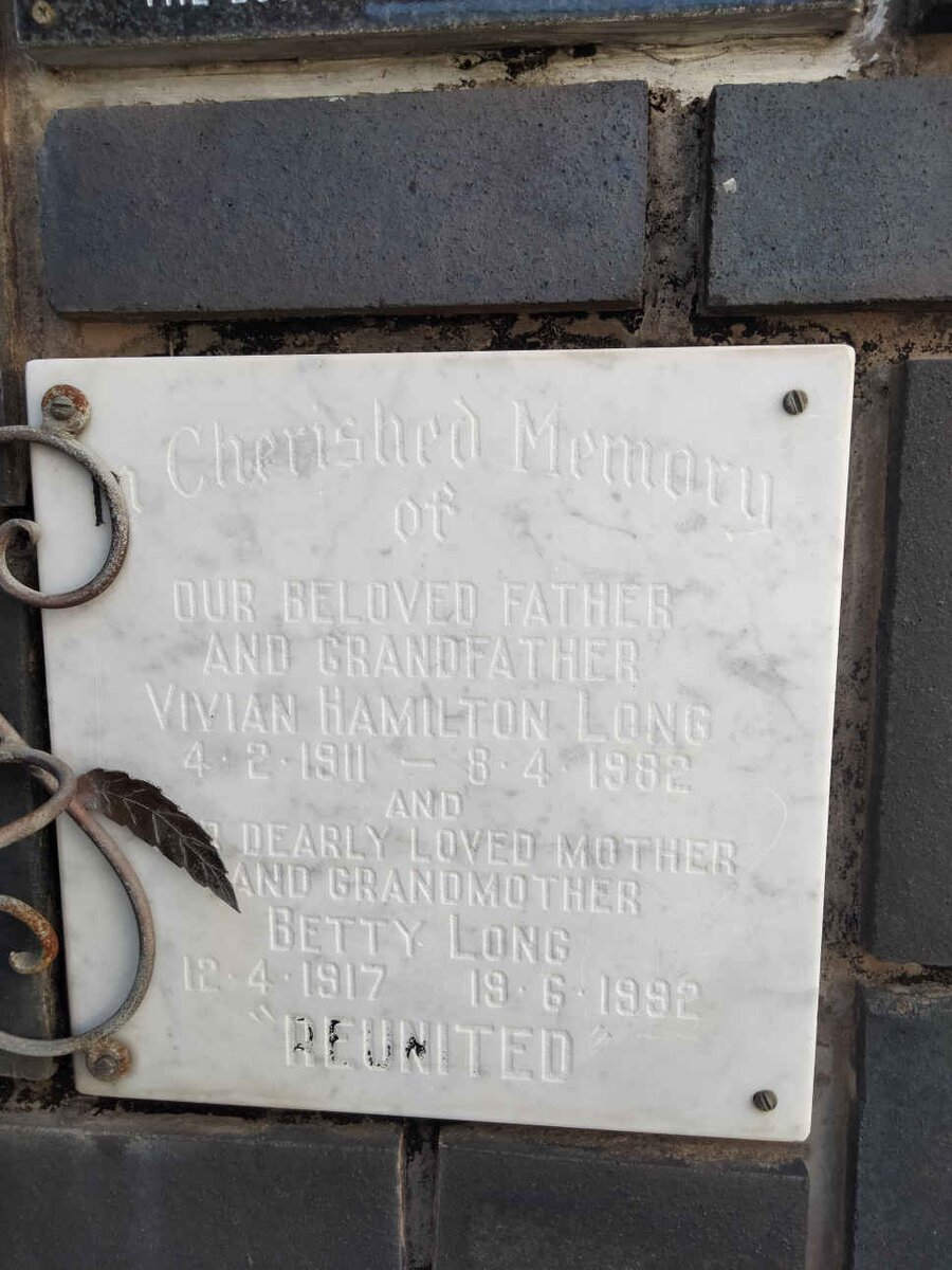 LONG Vivian Hamilton 1911-1982 &amp; Betty 1917-1992