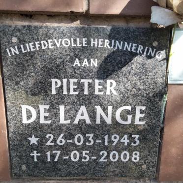 LANGE Pieter, de 1943-2008