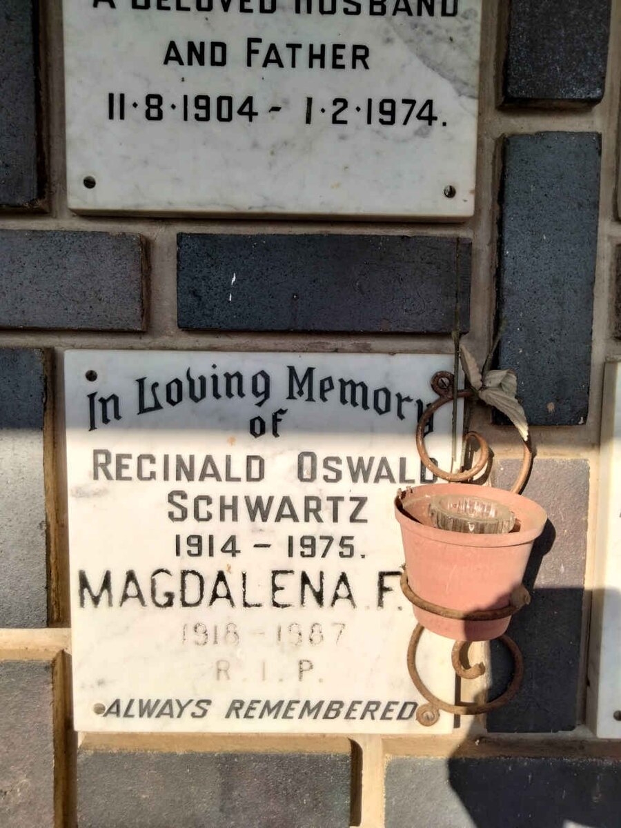 SCHWARTZ Reginald Oswald 1914-1975 &amp; Magdalena F. 1918-1987