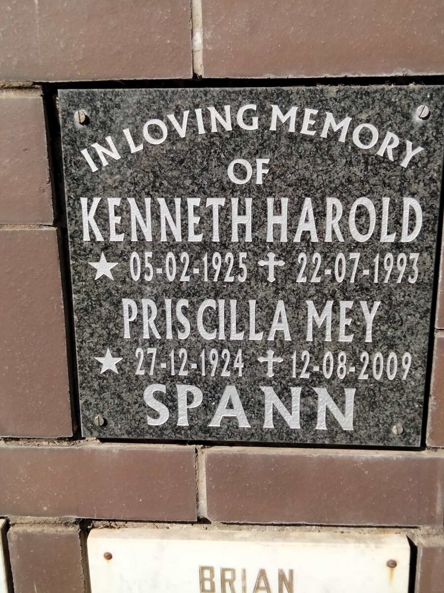 SPANN Kenneth Harold 1925-1993 &amp; Priscilla Mey 1924-2009