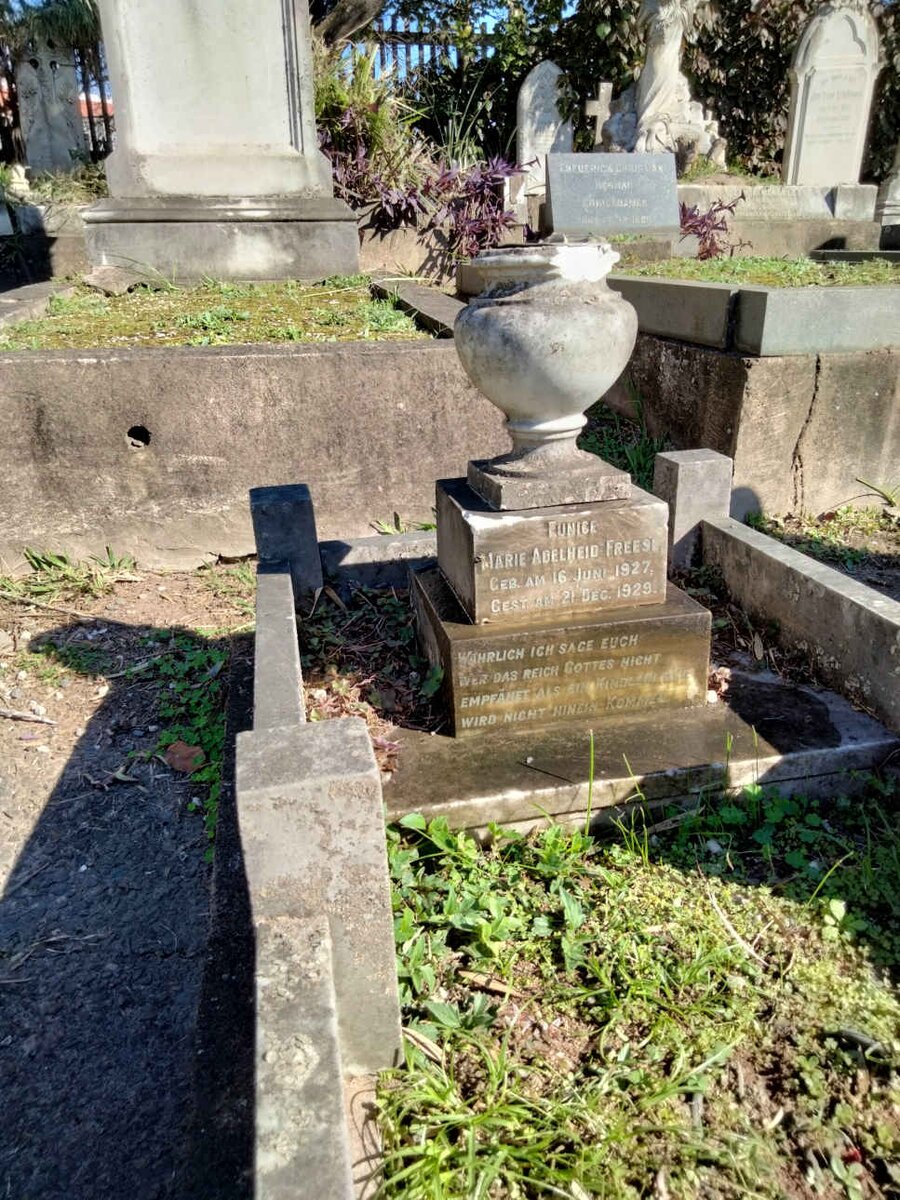 FREESE Eunice Marie Adelheid 1927-1929