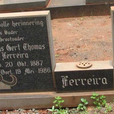 FERREIRA Marthinus Gert Thomas 1887-1986 &amp; Susanna Elizabeth VILJOEN 1894-1972