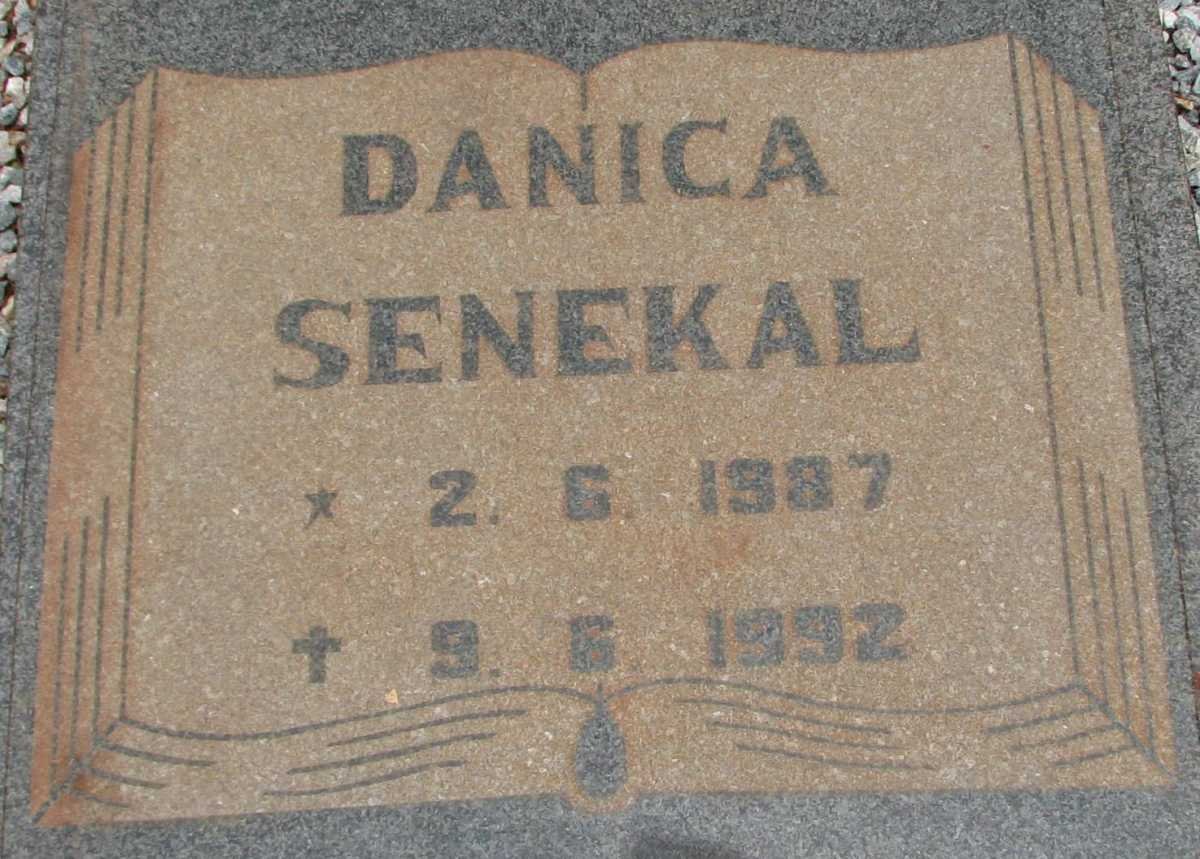 SENEKAL Danica 1987-1992