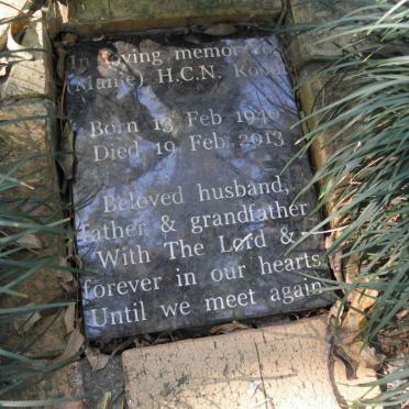 ROODT H.C.N. 1940-2013