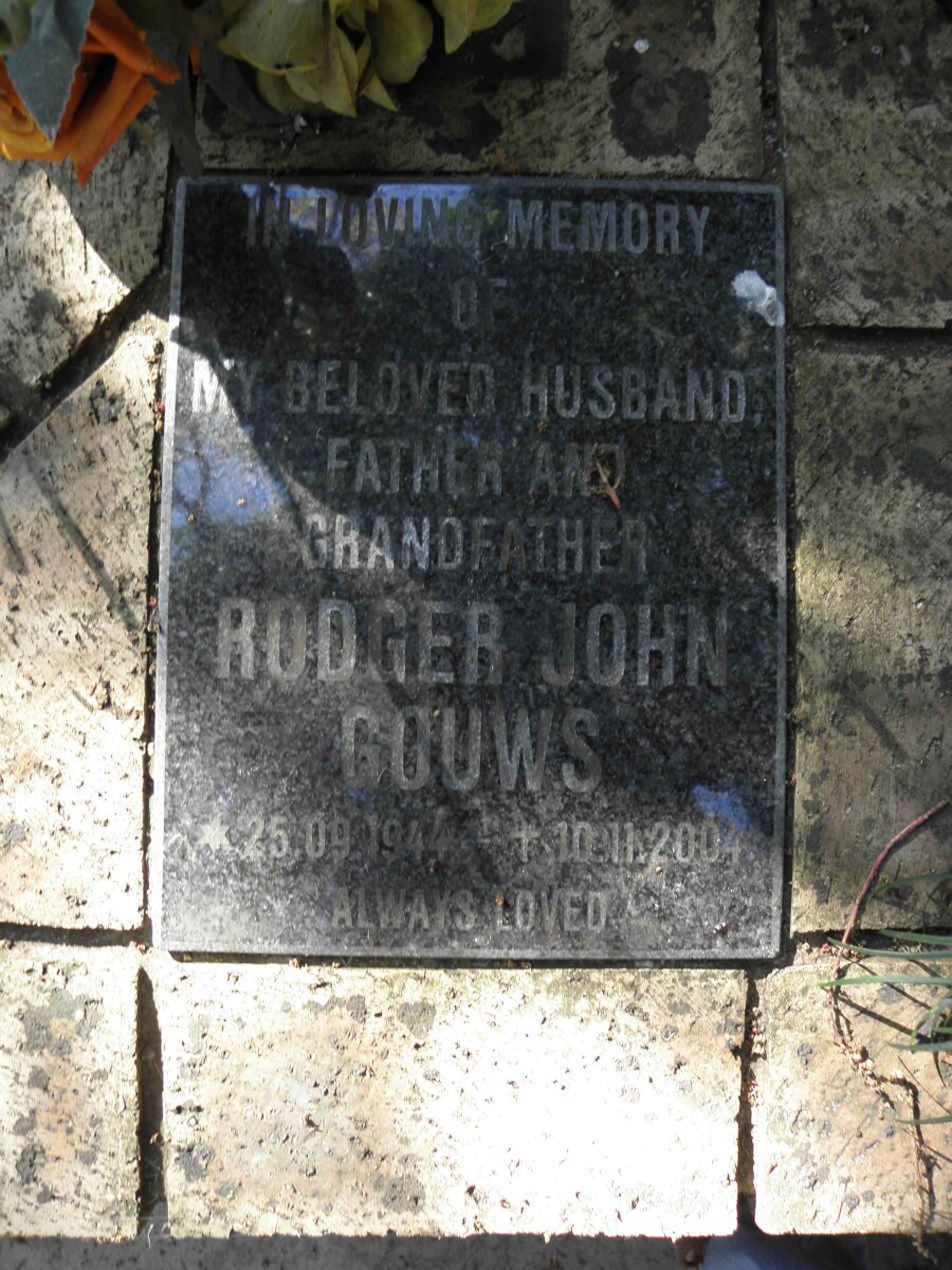 GOUWS Rodger John 1944-2004
