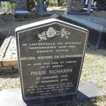 RICHARDS Pikkie 1939-2010