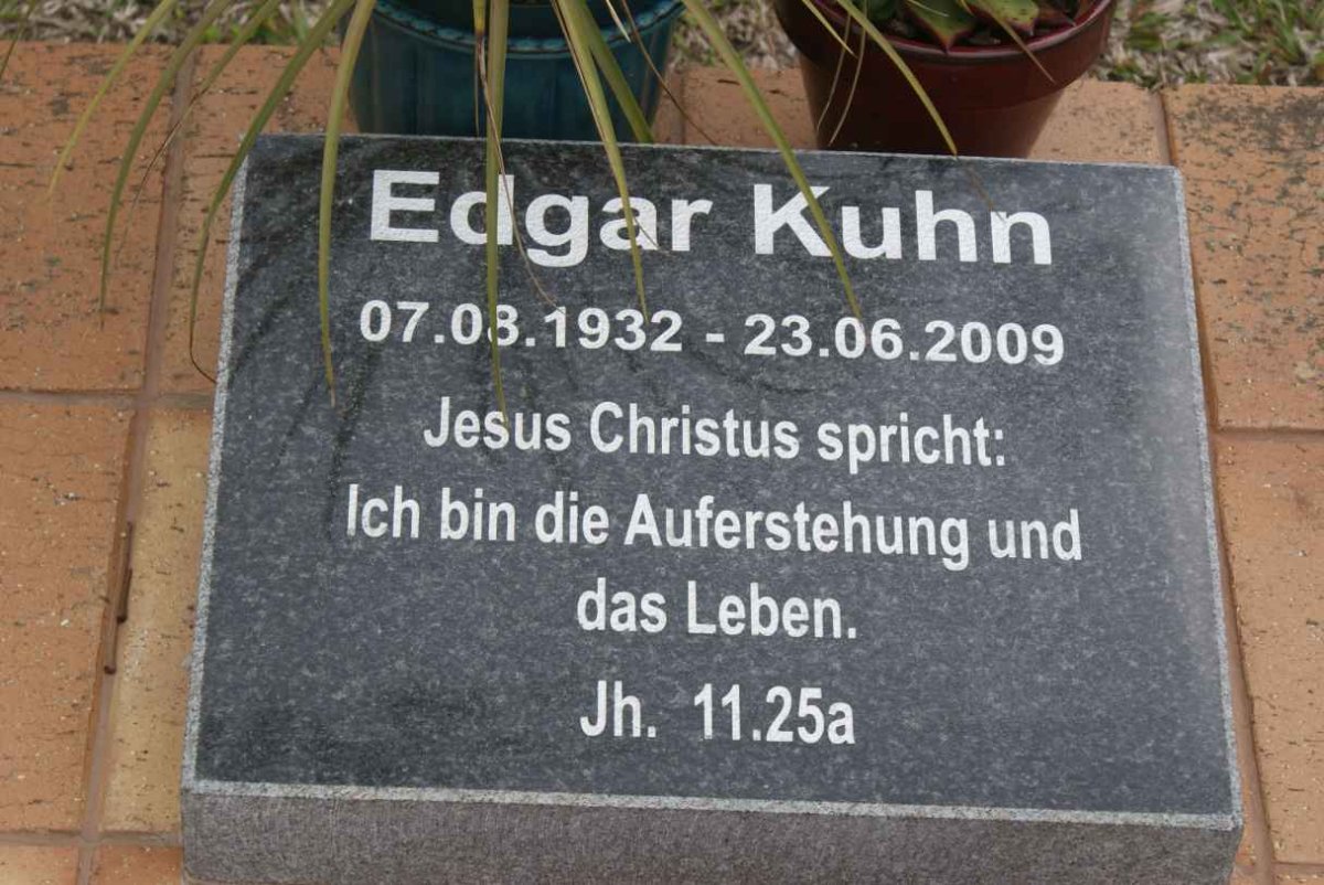 KUHN Edgar 1932-2009