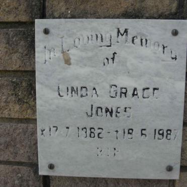 J - Vanne :: Surnames - J