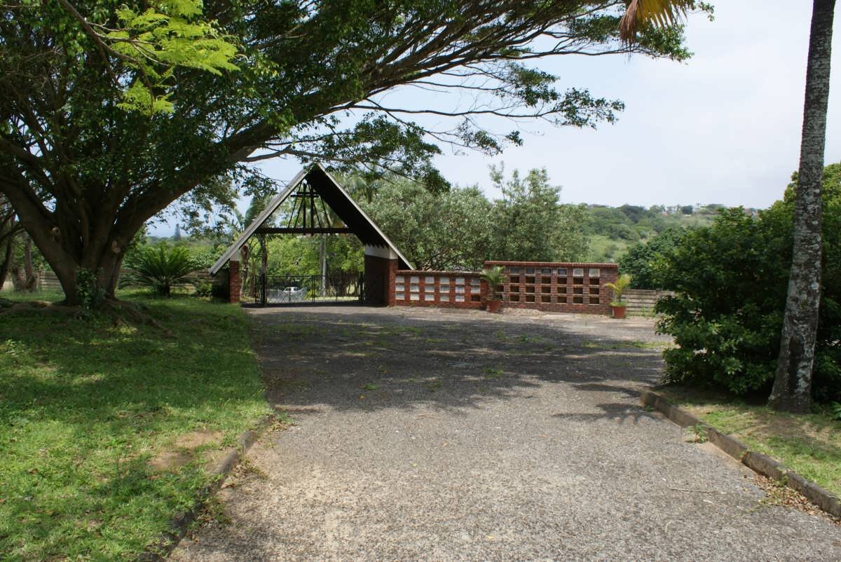 1. St John Friedhof Entrance and Memorial Wall