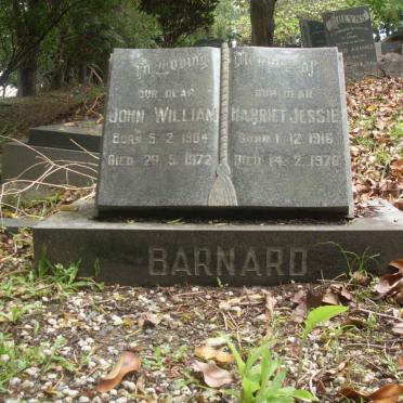 BARNARD Johan William 1904-1972 &amp; Harriet Jessie 1916-1978