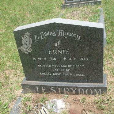STRYDOM S.J.E. 1915-1979