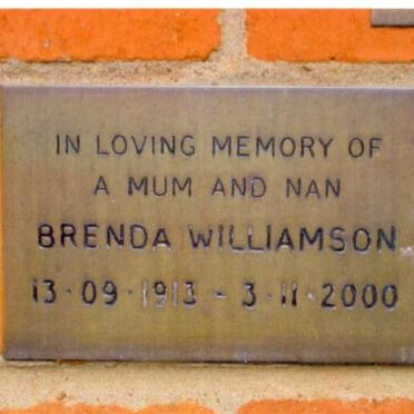 WILLIAMSON Brenda 1913-2000