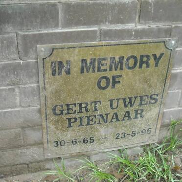 PIENAAR Gert Uwes 1965-1995