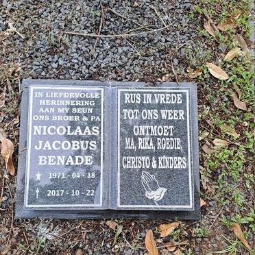 B - Vanne :: Surnames - B