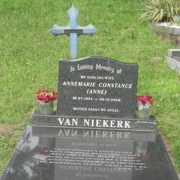 NIEKERK Annemarie Constance, van 1944-2004