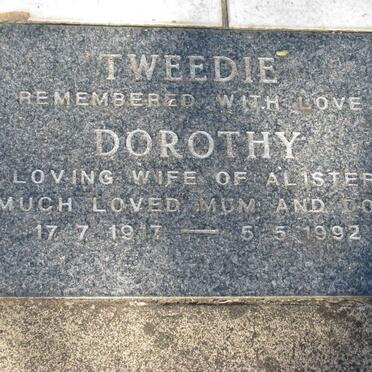TWEEDIE Dorothy 1917-1992