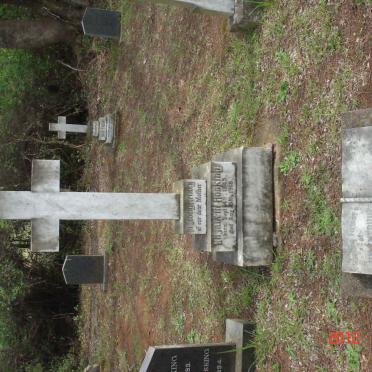 HOSKING Elizabeth 1845-1918 :: PRAETORIUS Ermyntrude nee HOSKING 1885-1955