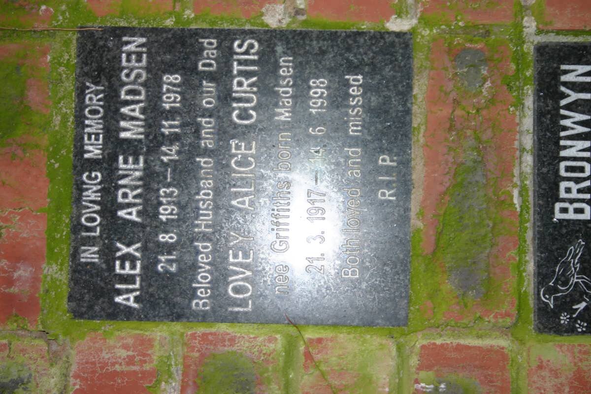 MADSEN Alex Arne 1913-1978 &amp; Lovey Alice Curtis GRIFFITHS 1917-1998