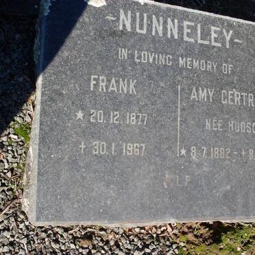 NUNNELEY Frank 1877-1967 &amp; Amy Gertrude HUDSON 1882-1964
